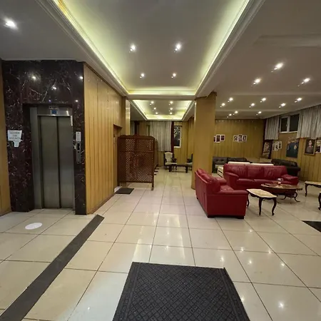 Oez Altinbasak * Ankara